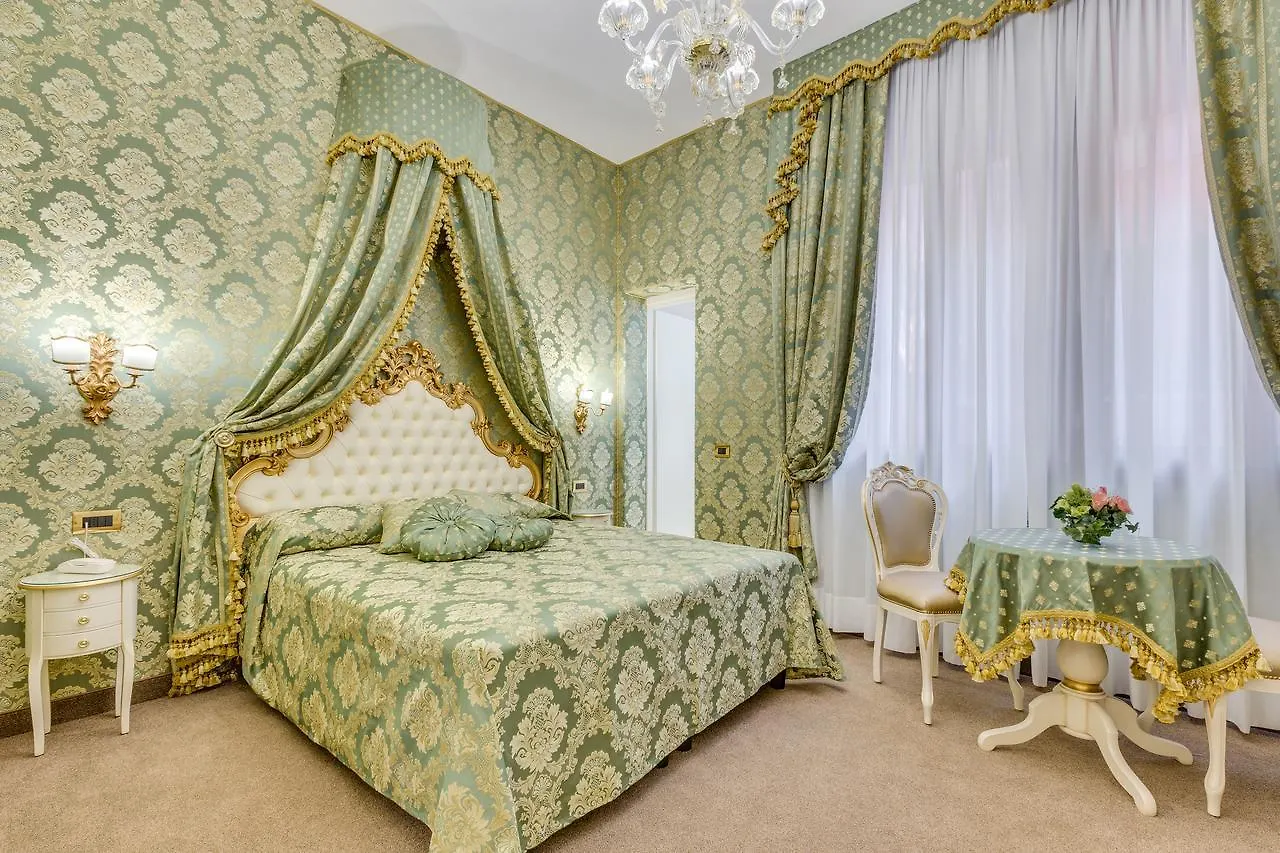 לינה וארוחת בוקר Residenza Veneziana 2*, ונציה איטליה