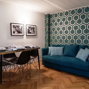 Hemeras Boutique Homes - Design Loft Near The Center , Milano Italia